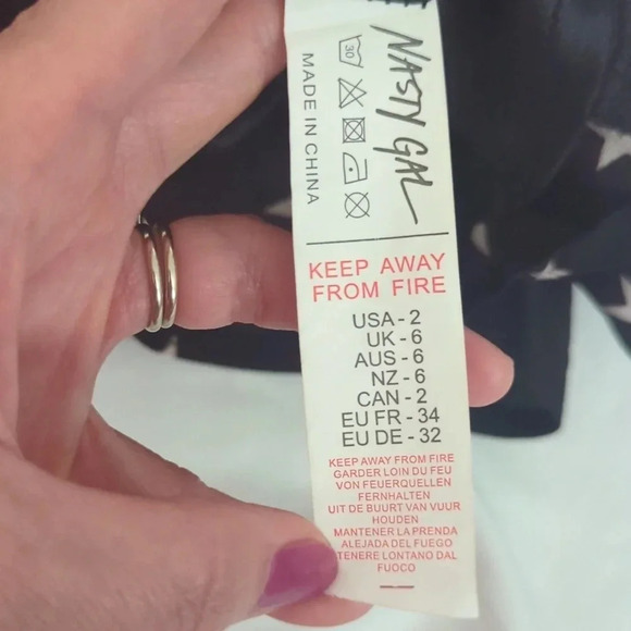 NWT Nasty Gal Star-T As You Mean To Go On Mini Skirt Color Black/White Size 2 - Picture 14 of 15